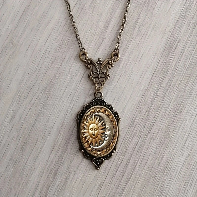Exquisite Oval Pendant Necklace For Women