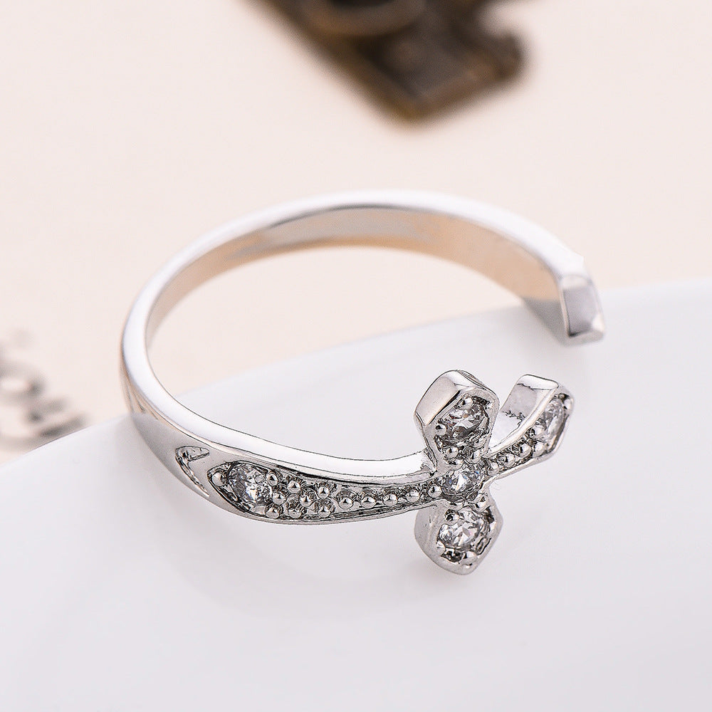 Taobao Korean version of creative new product fashion white gold lady ring engagement gift manufacturer