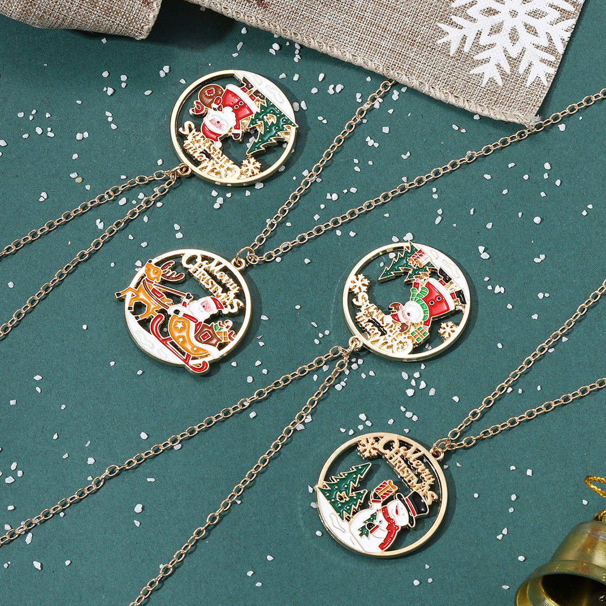 New Christmas-style Santa Claus Holiday-themed Necklace