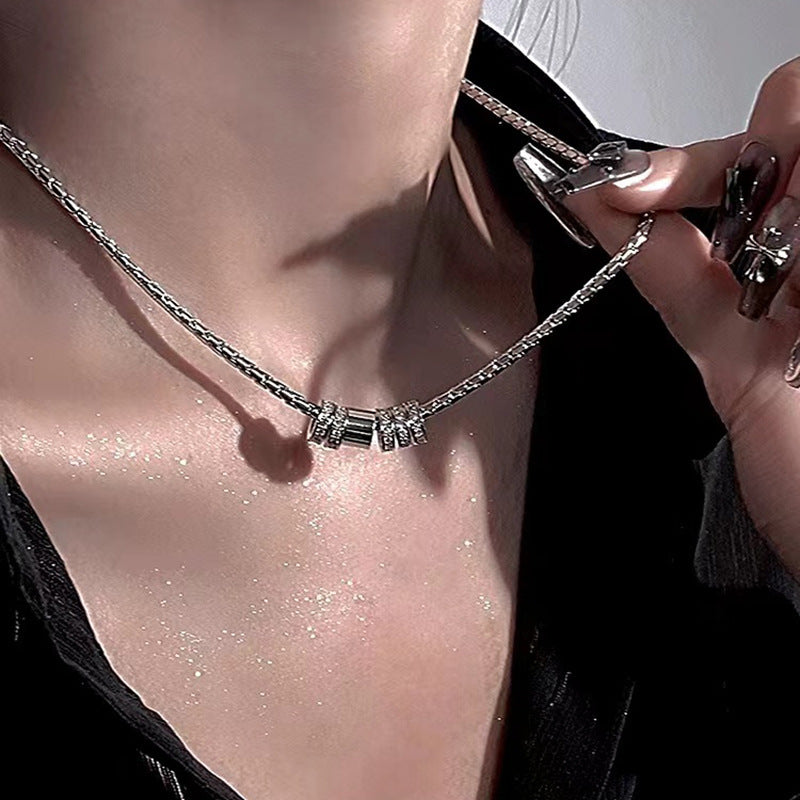 Neutral Cold Wind Sparkling Diamond Ring Pendant