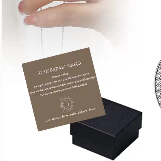 Womens Stylish Niche Designer-style Necklace With A Unique Personalized Touch