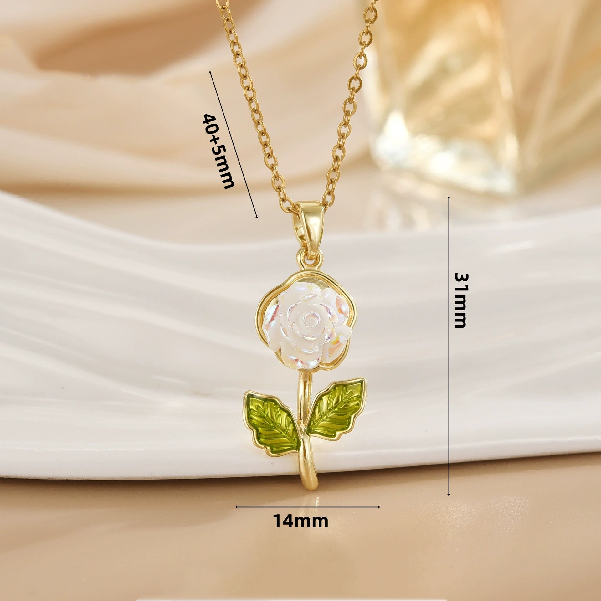 Women's Laser Gardenia Pendant Necklace Fashionable And Versatile Clavicle Chain