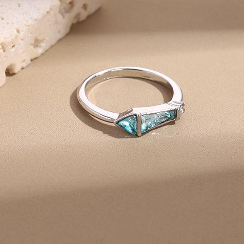 Minimalist Light-luxury Cool-toned Ring Inlaid With Sky-blue Zircon