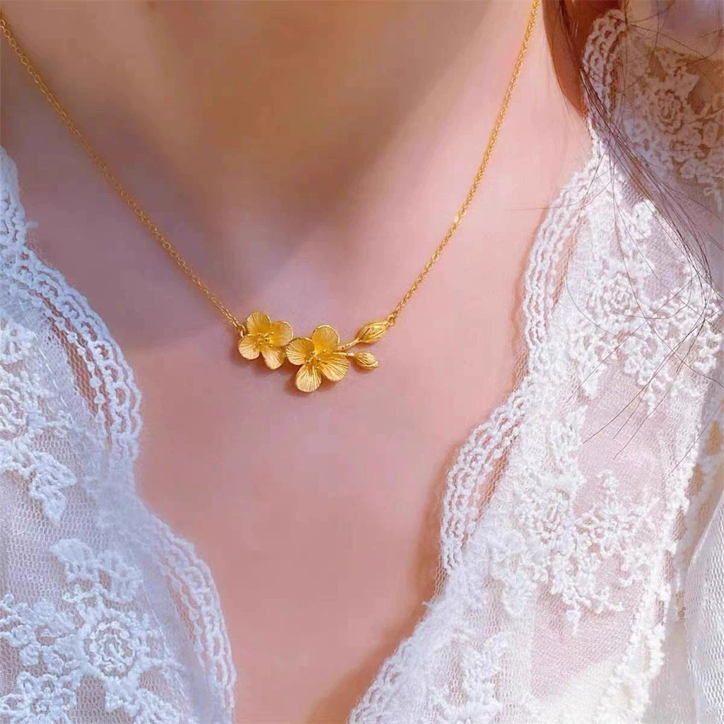 Cloves Flower Necklace Traditional Sand Gold Niche Design Floral Motif