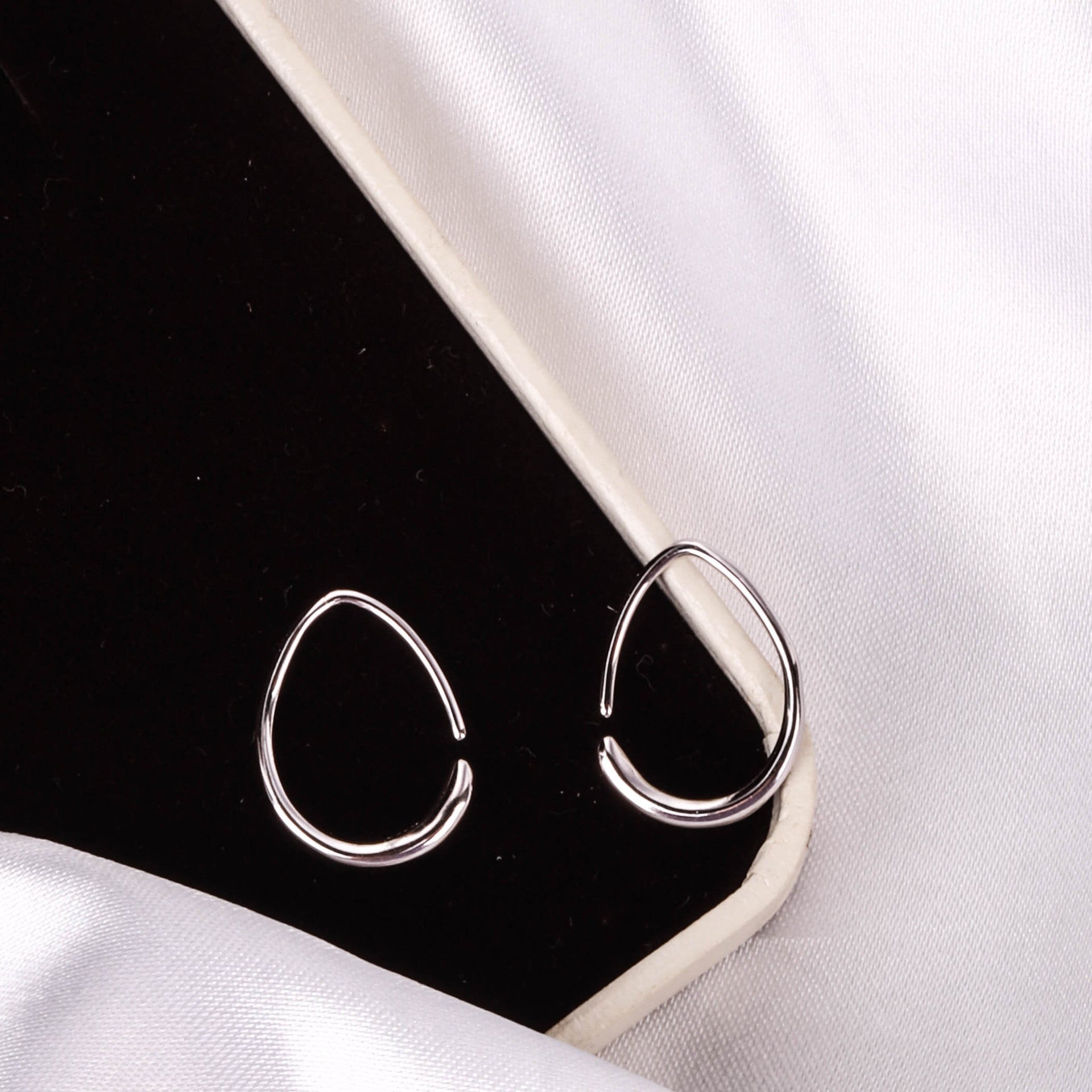 Sleek Stylish Waterdrop-shaped Earrings With Electroplating