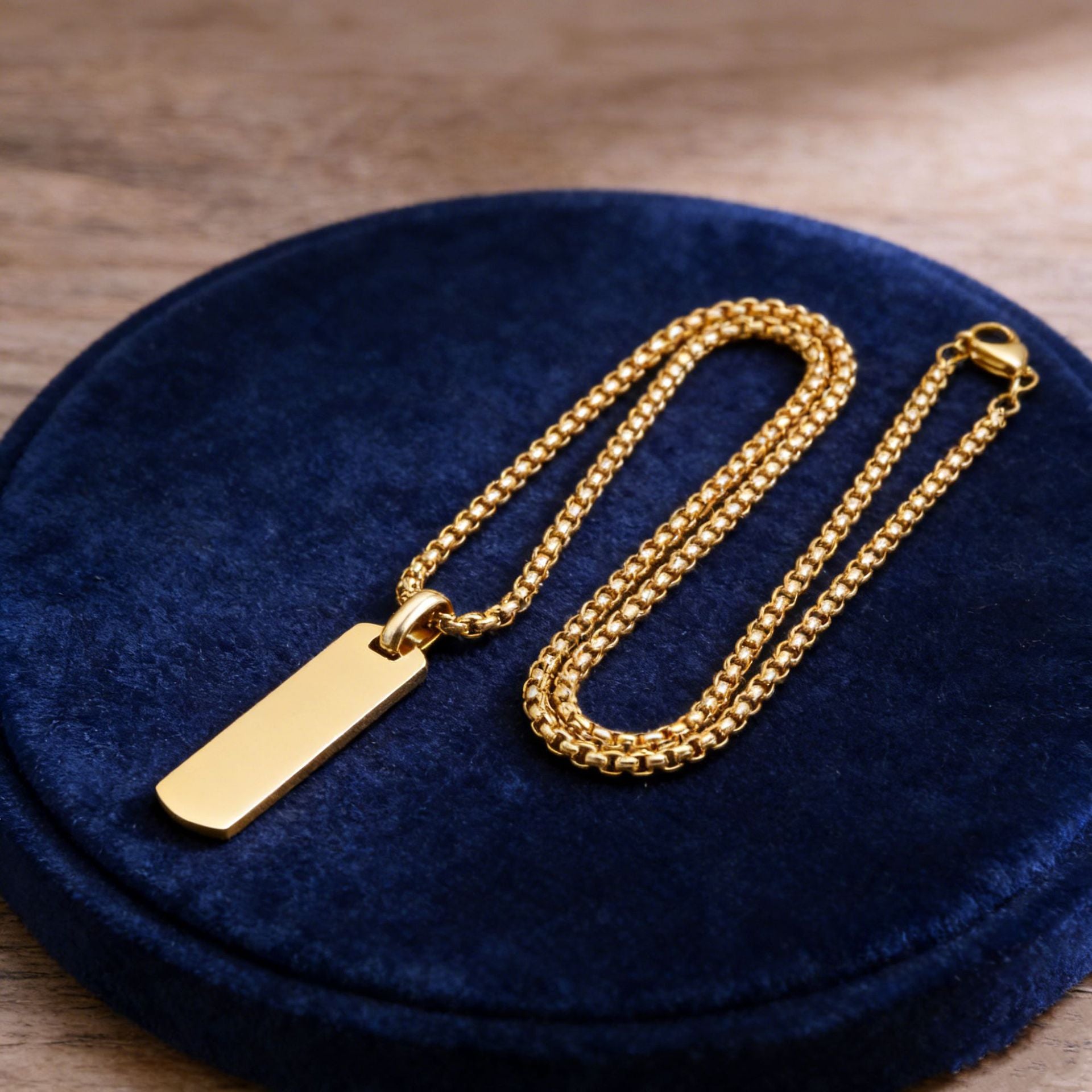 18k Gold Stainless Steel Engraved Three-dimensional Rectangular Bar Pendant Necklace